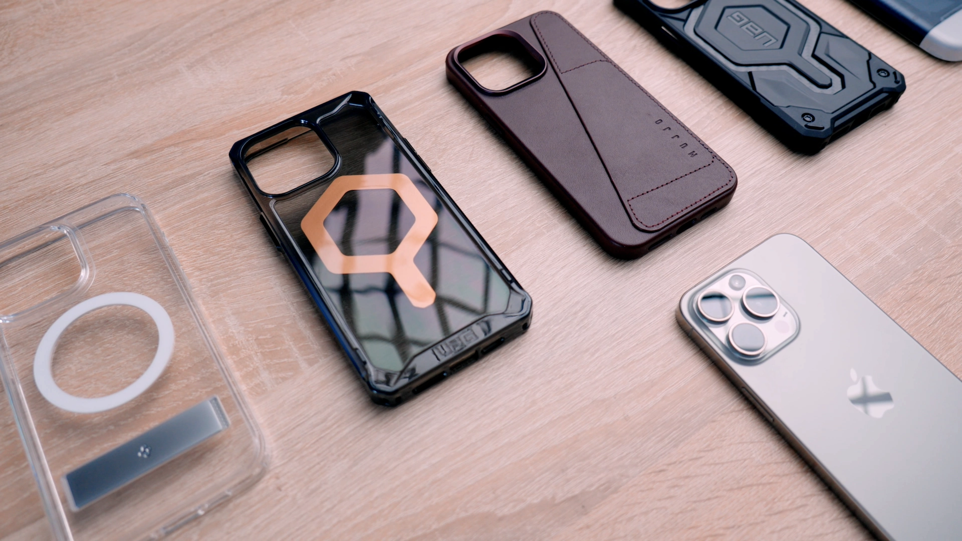 iphone-15-pro-max-etui